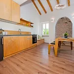 Appartamento House Graziella By Irundo
